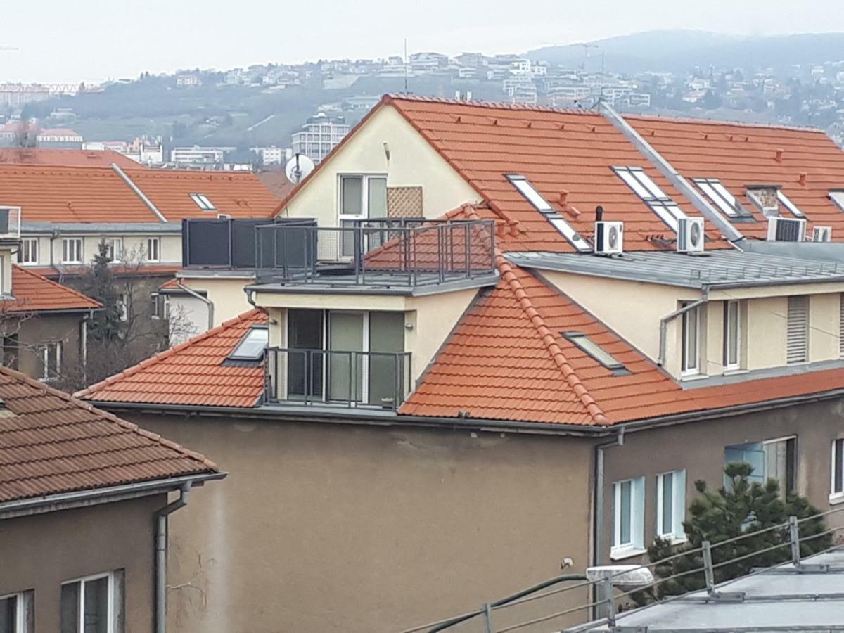 Utulny Apartman V Bratislava 15 Exterior photo